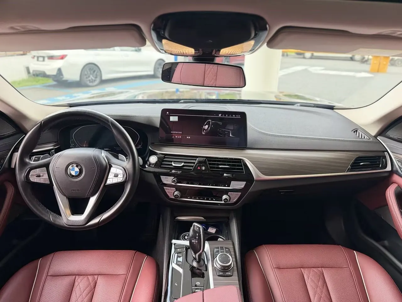 BMW 5 Series 2022 530Li 2.0T Leading Luxury Suit (Change 2) Automatic Gear 10