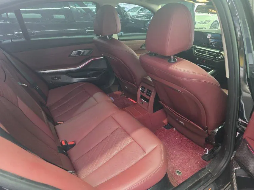 BMW 2024 i3 eDrive 35 L automatic gear 3