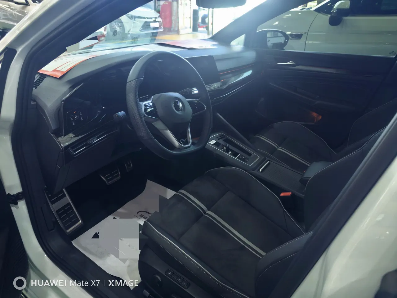 Volkswagen 2023 Golf 8 R-Line 1.4TSI 280TSI Lite Automatic 7