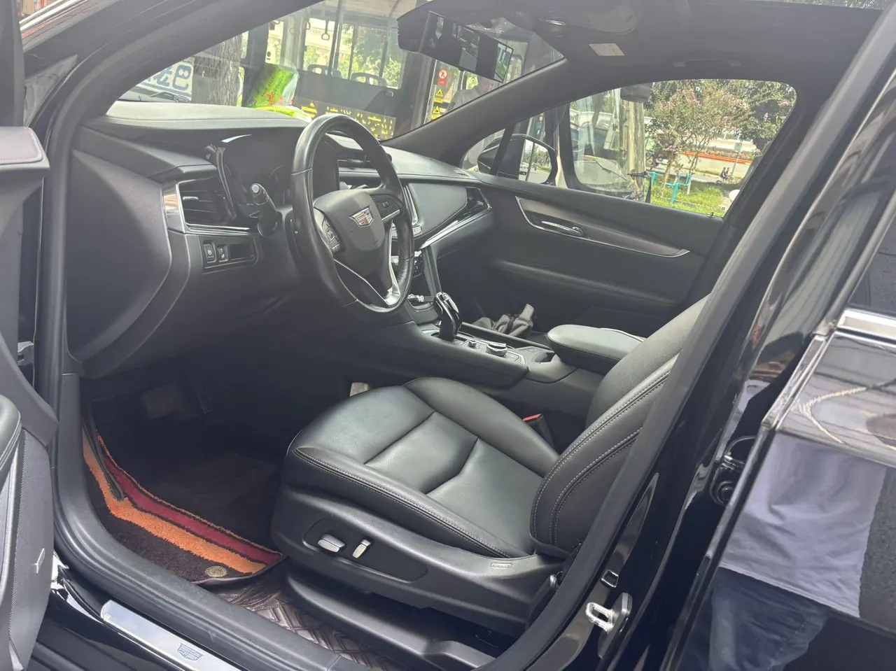 Cadillac 2022 XT6 48V 2.0T 7-seat four-wheel drive fashion automatic gear 4