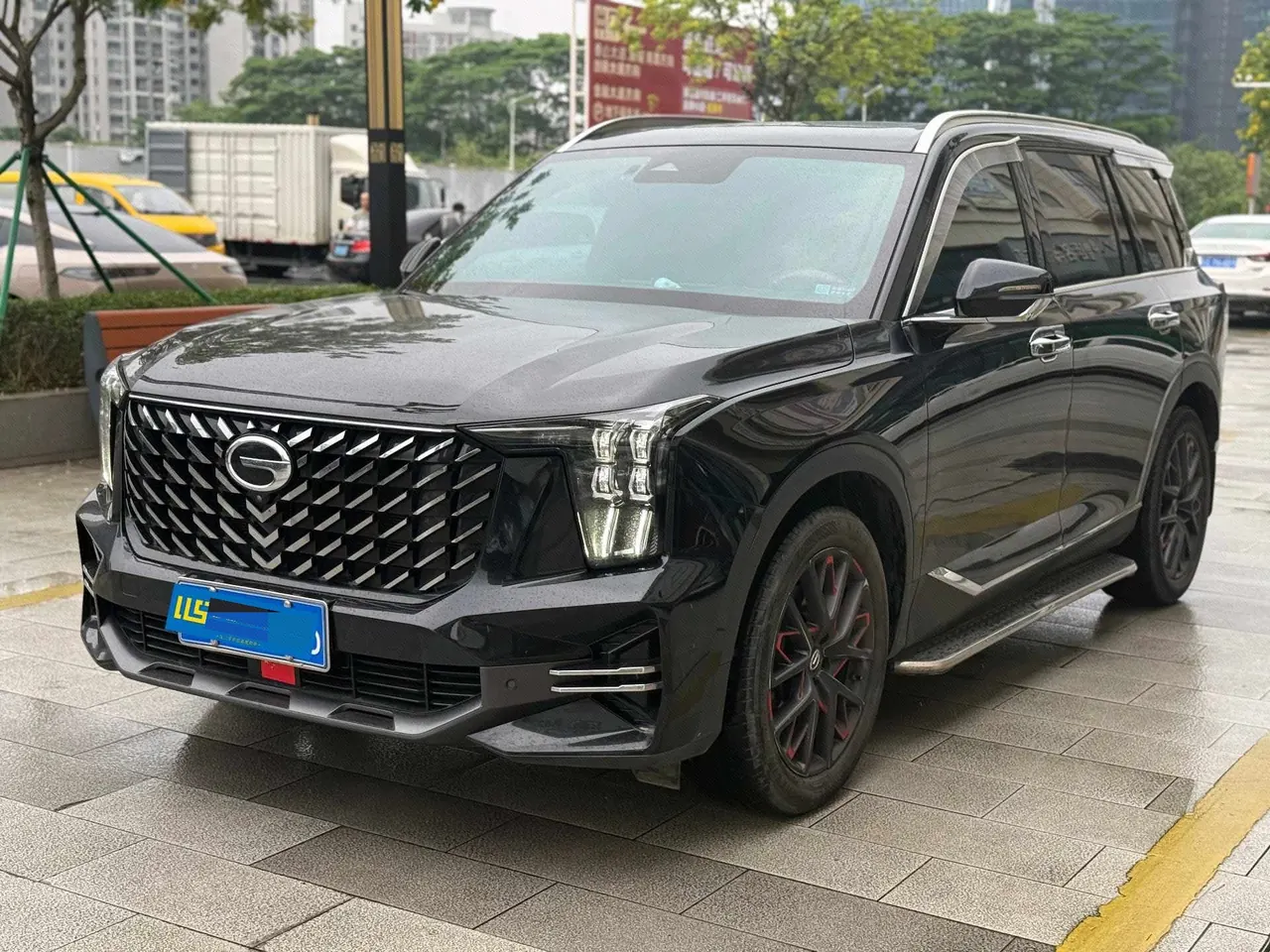 Chuanqi 2022 GS8 2.0TGDI Four-wheel Drive Deluxe Zhilian Edition Seven-seat Automatic Gear - View 1