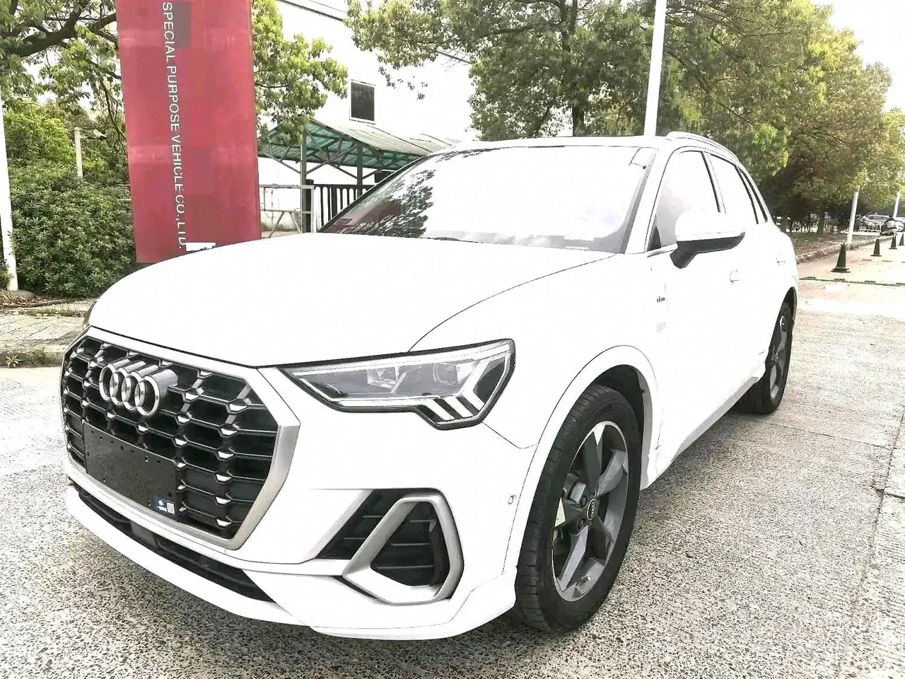 Open image lightbox: Audi 2022 Q3 1.4TFSI 35TFSI Fashion Dynamic Automatic