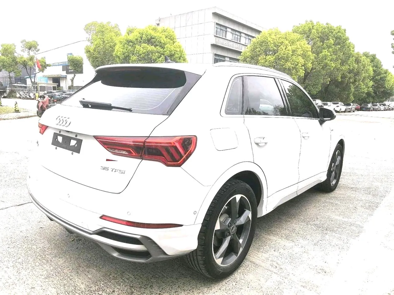 Audi 2022 Q3 1.4TFSI 35TFSI Fashion Dynamic Automatic 10