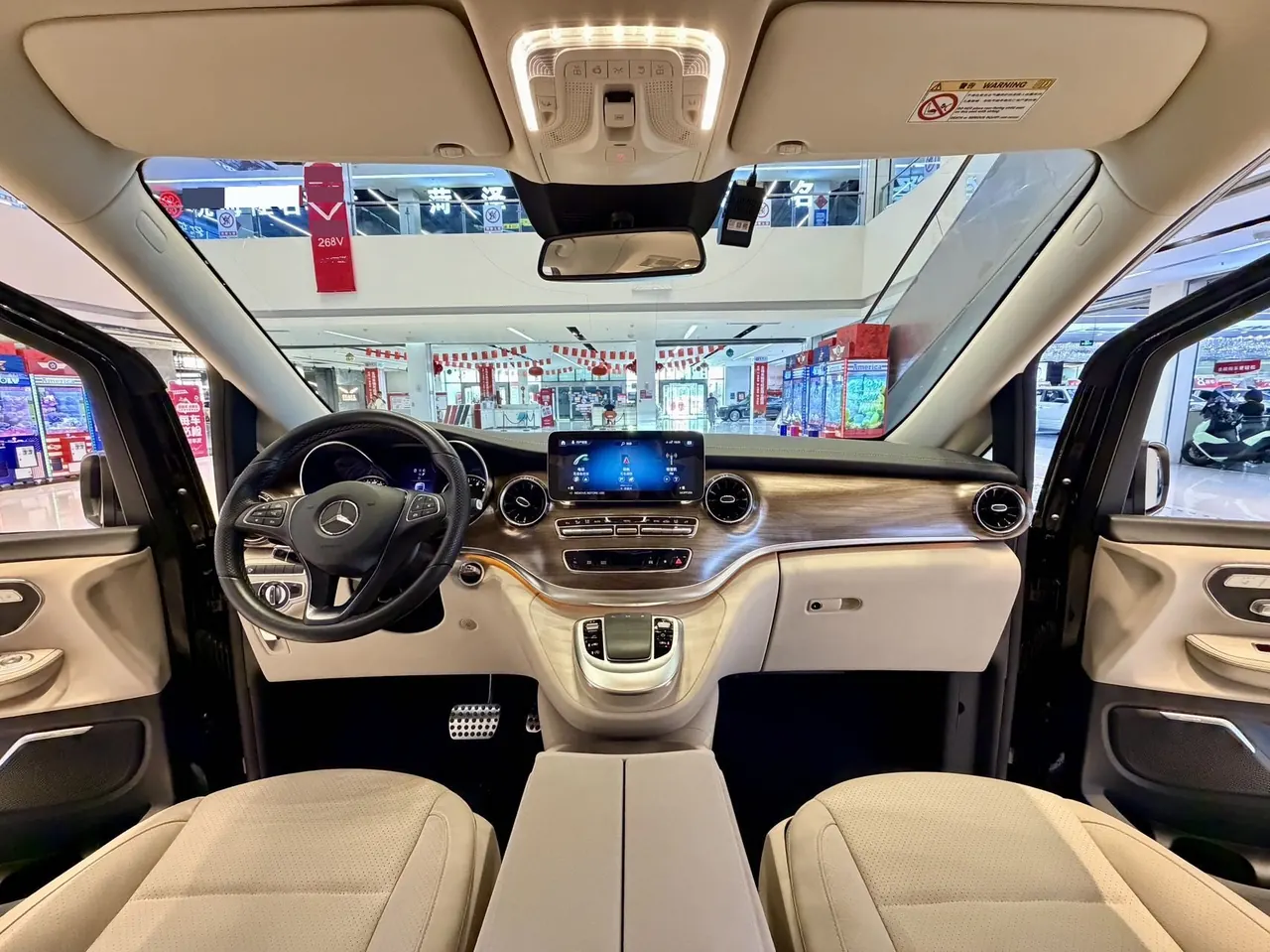 Mercedes Benz V 2022V 260 2.0T Premium Edition Automatic Gear 6