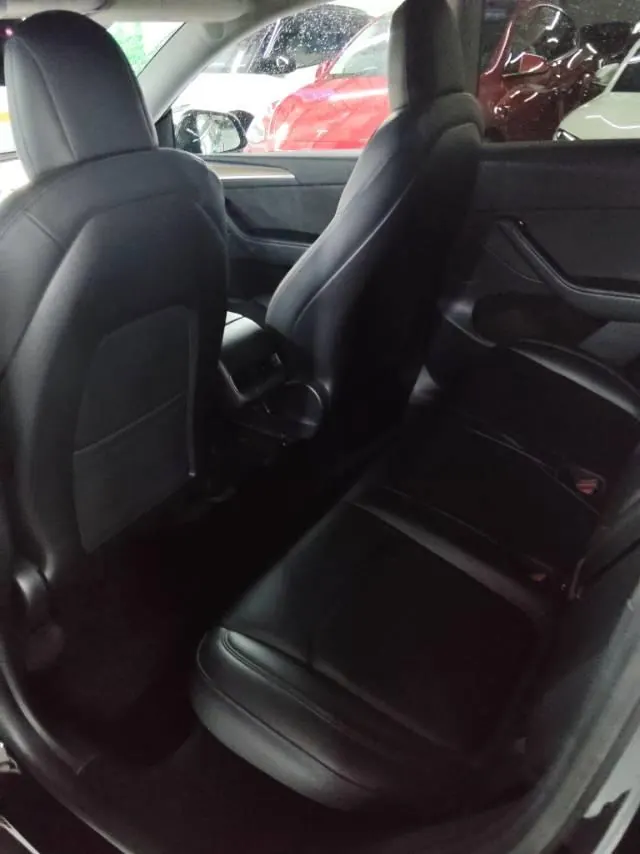 Tesla 2022 Model Y rear-wheel drive version automatic transmission 2