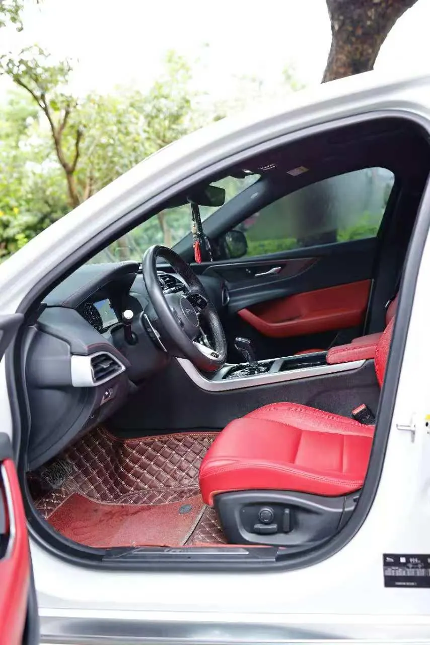 Jaguar 2022 XEL 2.0T 250PS R-DYNAMIC S Enterprising Sports Edition Automatic Gear 4