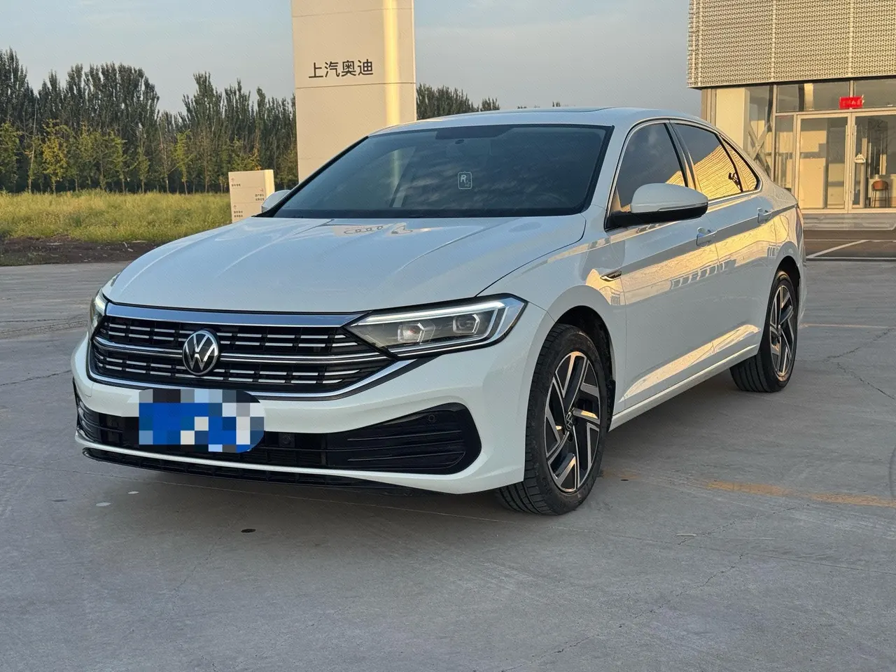 Open image lightbox: Volkswagen 2023 Sagittarius 1.4TSI 280TSI Exceed Lite Edition Automatic Gear
