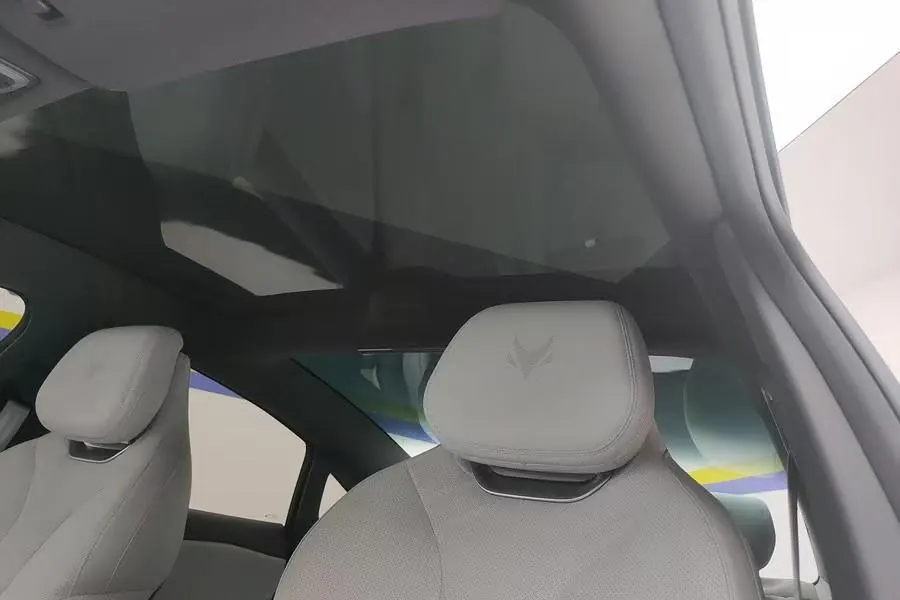 ARCFOX 2024 α S 5 560MAX automatic gear 3