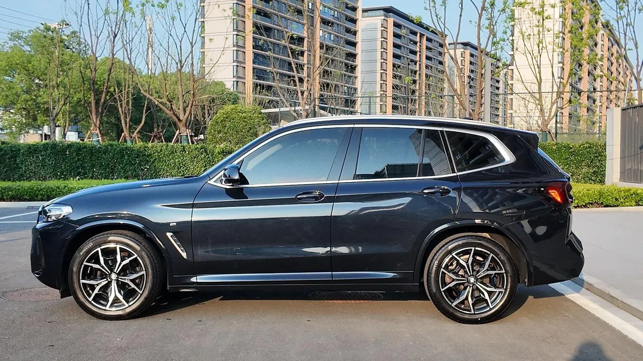 BMW 2022 X3 xDrive25i 2.0T M sports suit automatic gear 7