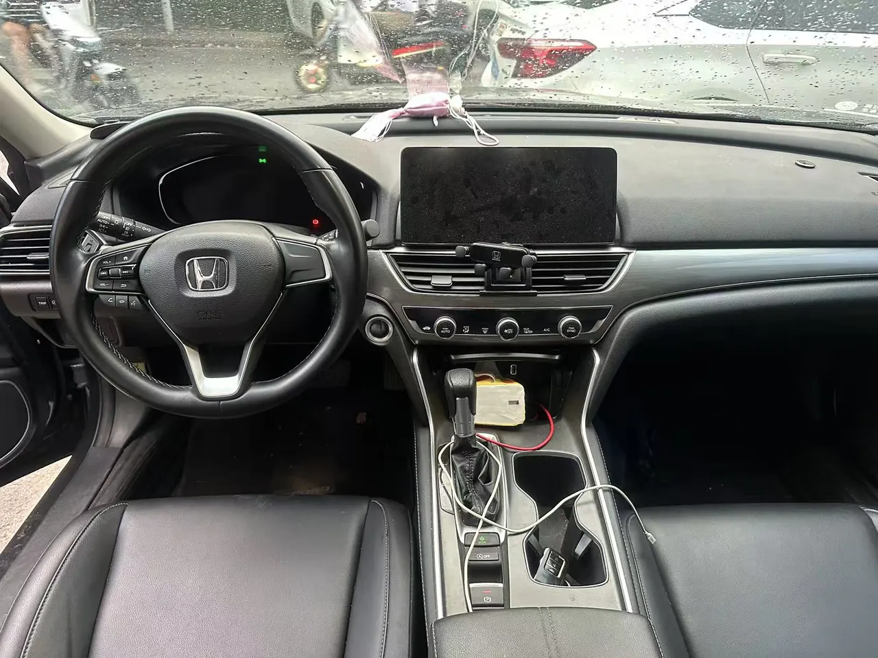 Honda 2022 10th Generation Accord 1.5T Stepless 260TURBO Deluxe Automatic Gear 4