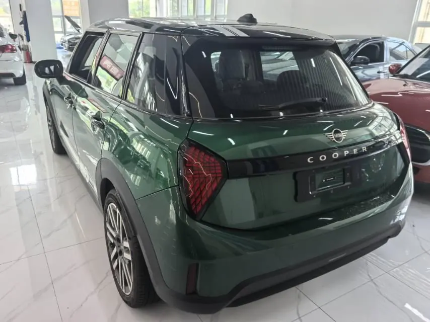 MINI Mini 5-Door (Imported) 2025 Mini Cooper 1.5T Classic Auto 6