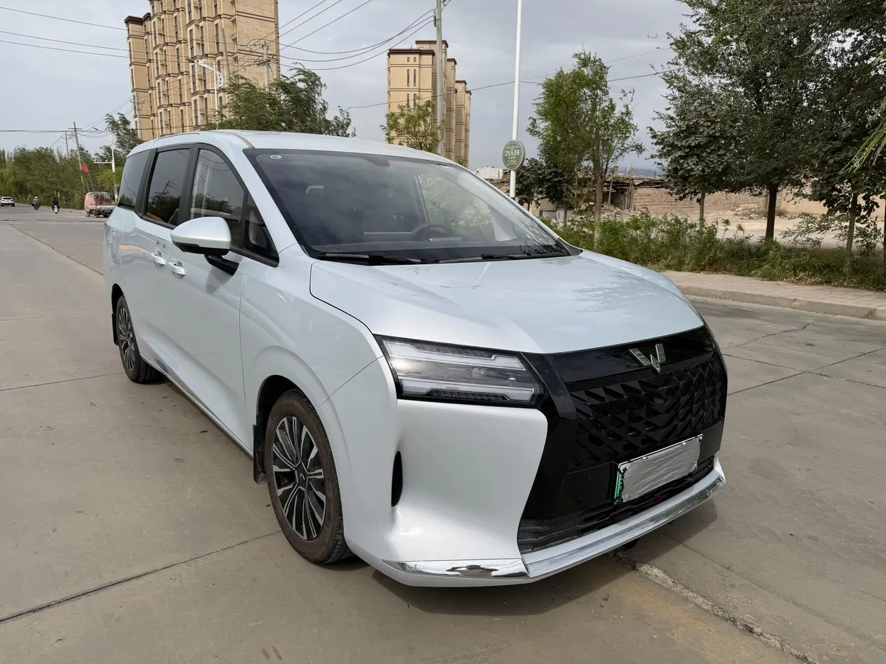 WuLing 2024 Starlight S 1.5 Stepless 130km Pilot Automatic Gear 3