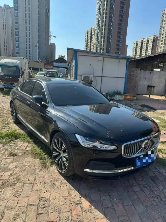 Volvo 2024 S90 48V 2.0T B5 Zhiyuan Deluxe Edition Automatic Gear 2