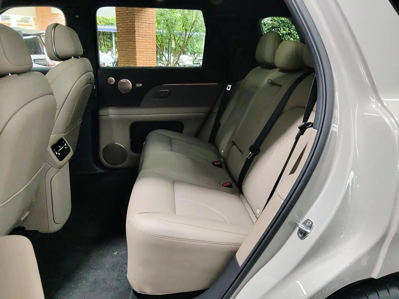 IM 2026 IM LS8 66 Ultra Technology Flagship Large Five-seater Automatic Transmission 2