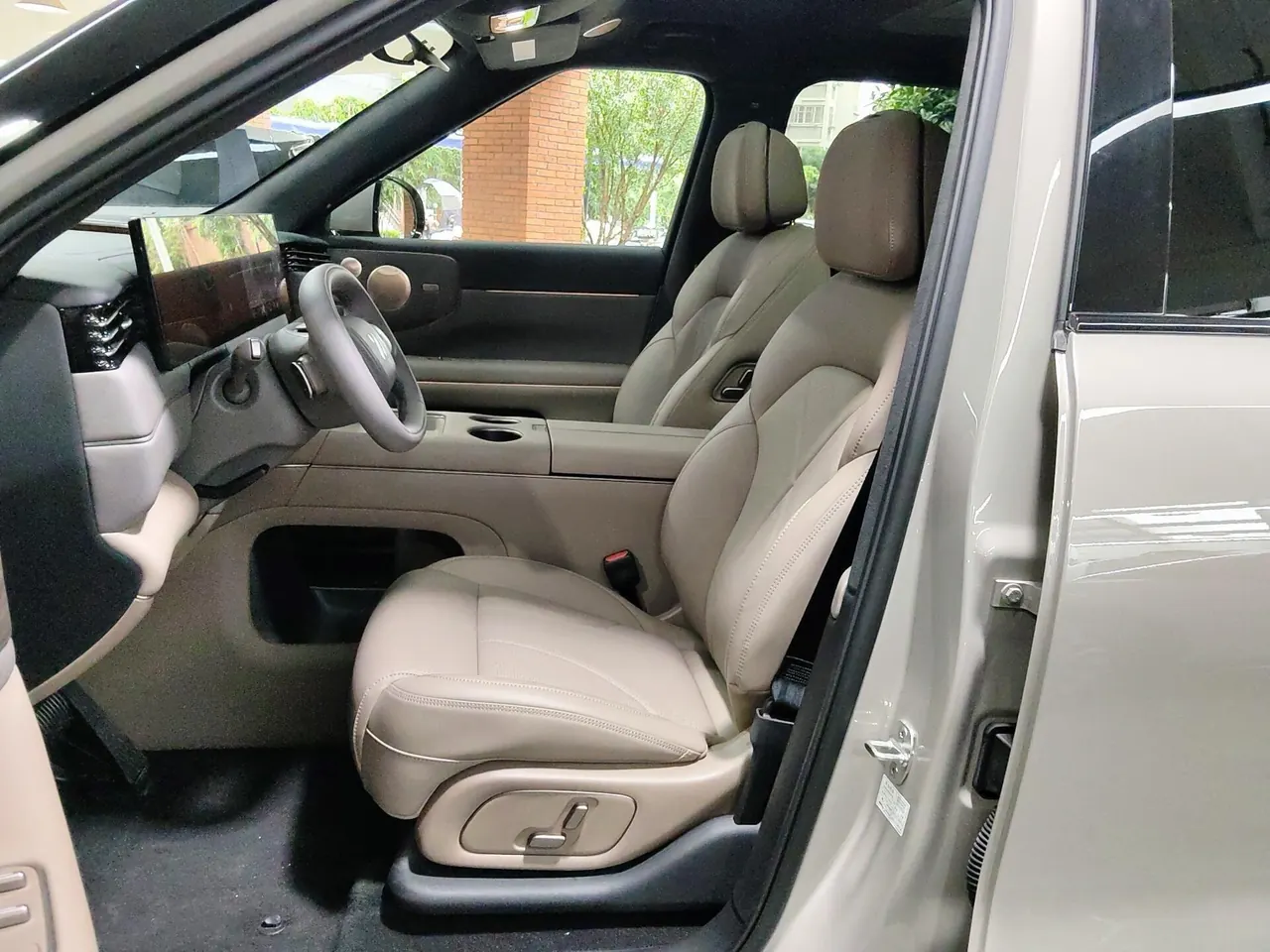 IM 2026 IM LS8 66 Ultra Technology Flagship Large Five-seater Automatic Transmission 6