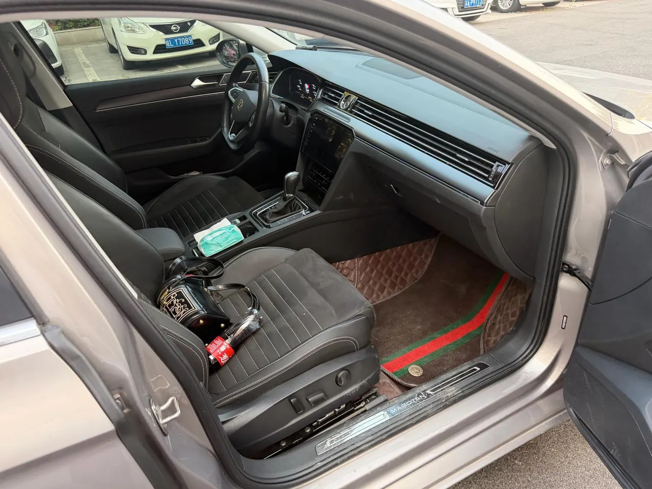Volkswagen 2020 Magotan 2.0TSI 330TSI Premium Automatic 5