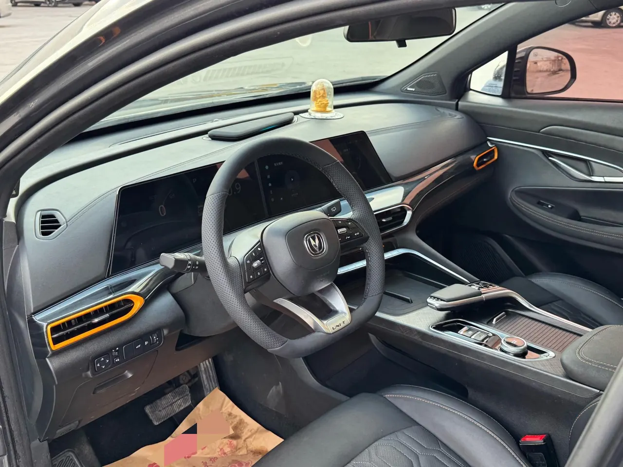 ChangAn 2022 UNI-T 1.5T Flagship Automatic Gear 10