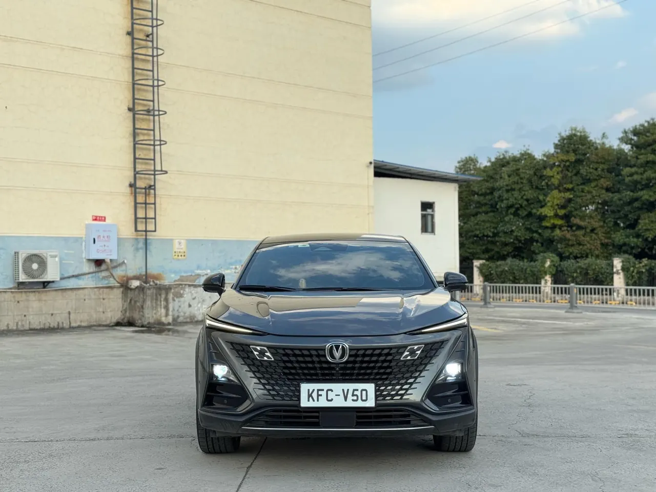 ChangAn 2022 UNI-T 1.5T Flagship Automatic Gear 2