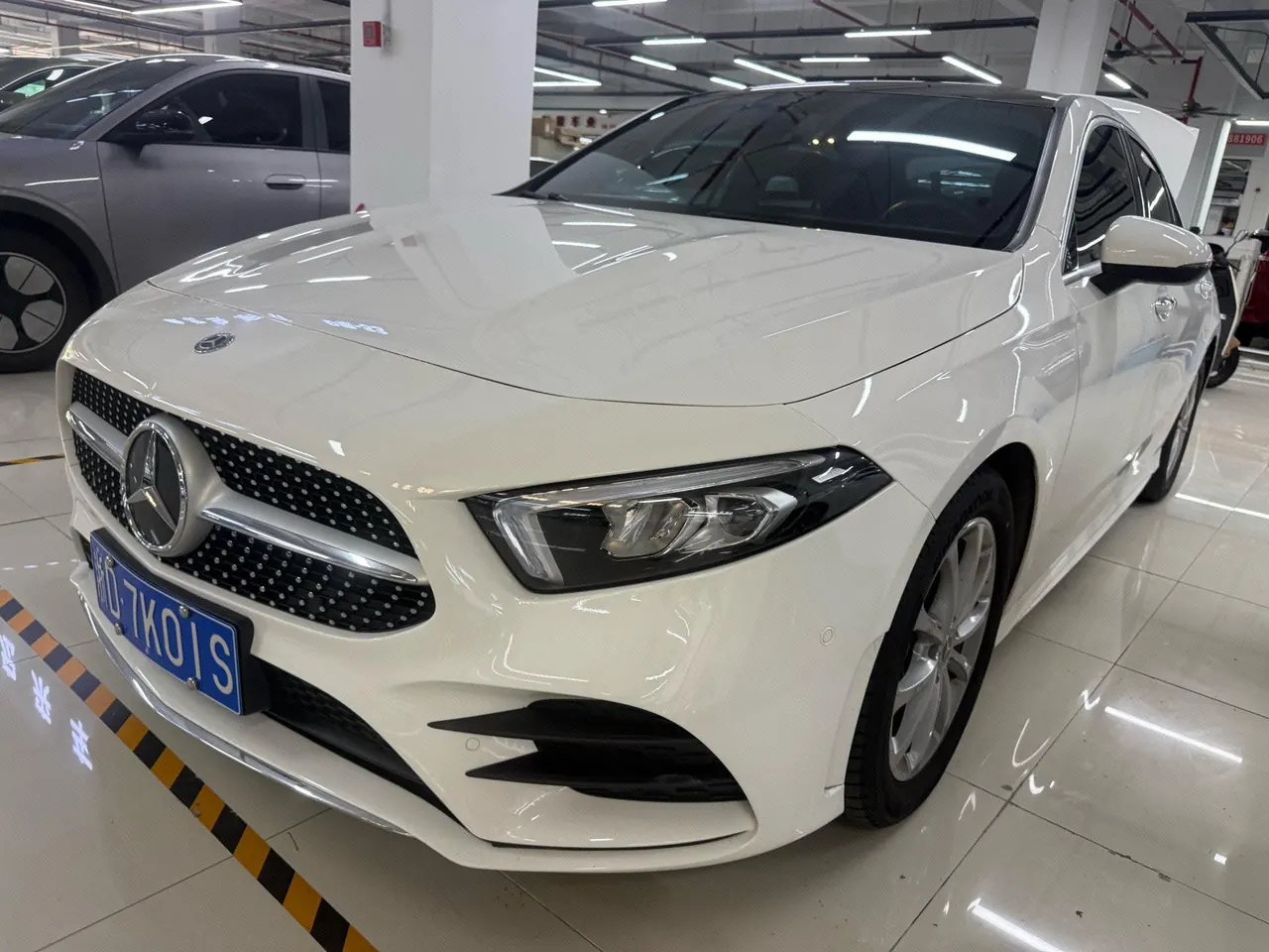 Open image lightbox: Mercedes Benz Class A 2020 A 200 L 1.3T Fashion (Modified) Automatic Gear