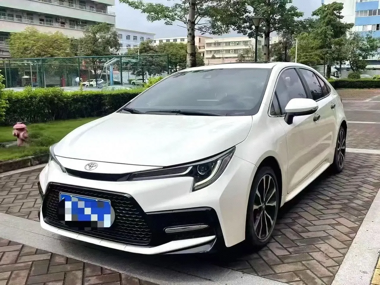 Toyota 2022 Lei Ling 1.2T Stepless 185T Sports Edition Automatic Gear - View 1