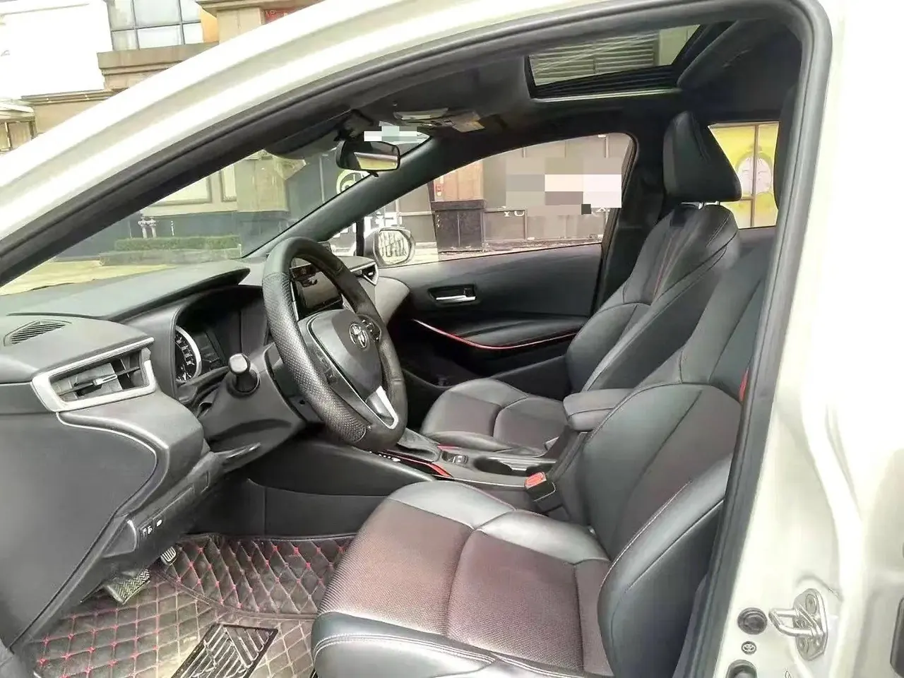 Toyota 2022 Lei Ling 1.2T Stepless 185T Sports Edition Automatic Gear 3