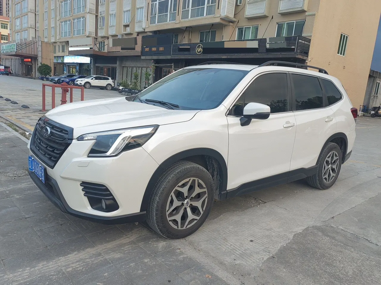 打开图片灯箱:Subaru Forester (Imported) 2022 Forester 2.0i Stepless Deluxe Edition EyeSight Automatic