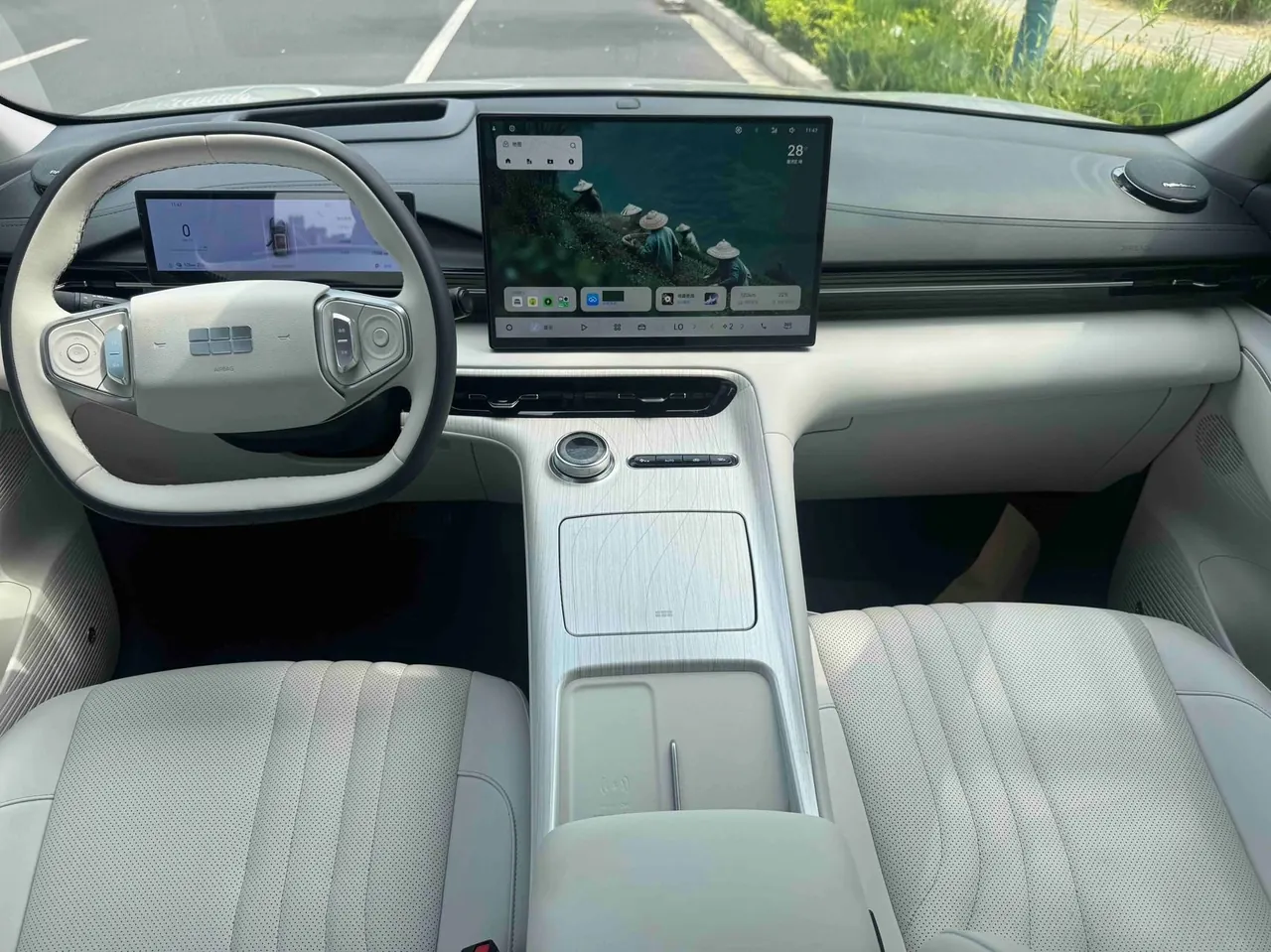 Geely Galaxy 2024 E 5 530km Discovery Edition Automatic Gear 5