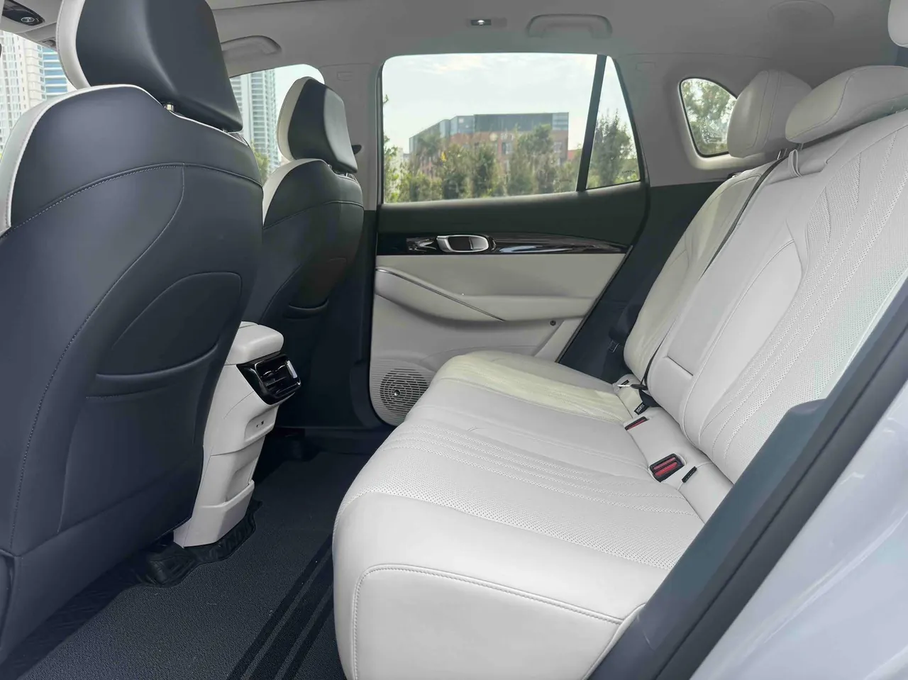 Geely Galaxy 2024 E 5 530km Discovery Edition Automatic Gear 6