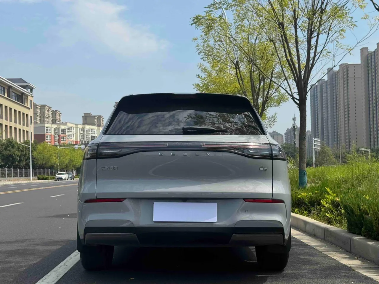 Geely Galaxy 2024 E 5 530km Discovery Edition Automatic Gear 8