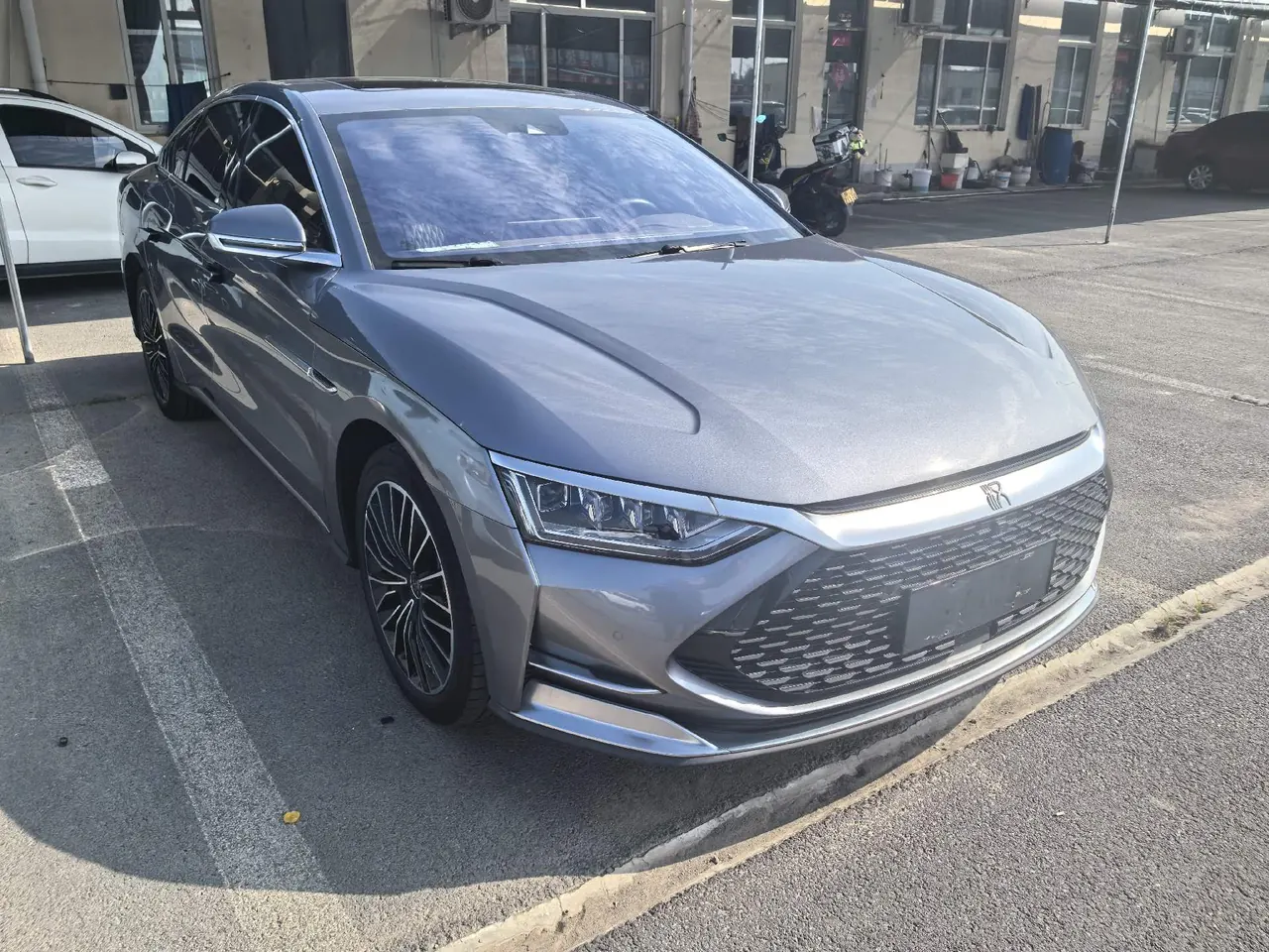 BYD 2020 Han DM 2.0T 4-wheel drive performance version noble automatic gear 2