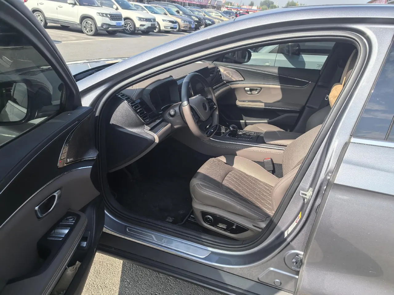 BYD 2020 Han DM 2.0T 4-wheel drive performance version noble automatic gear 4
