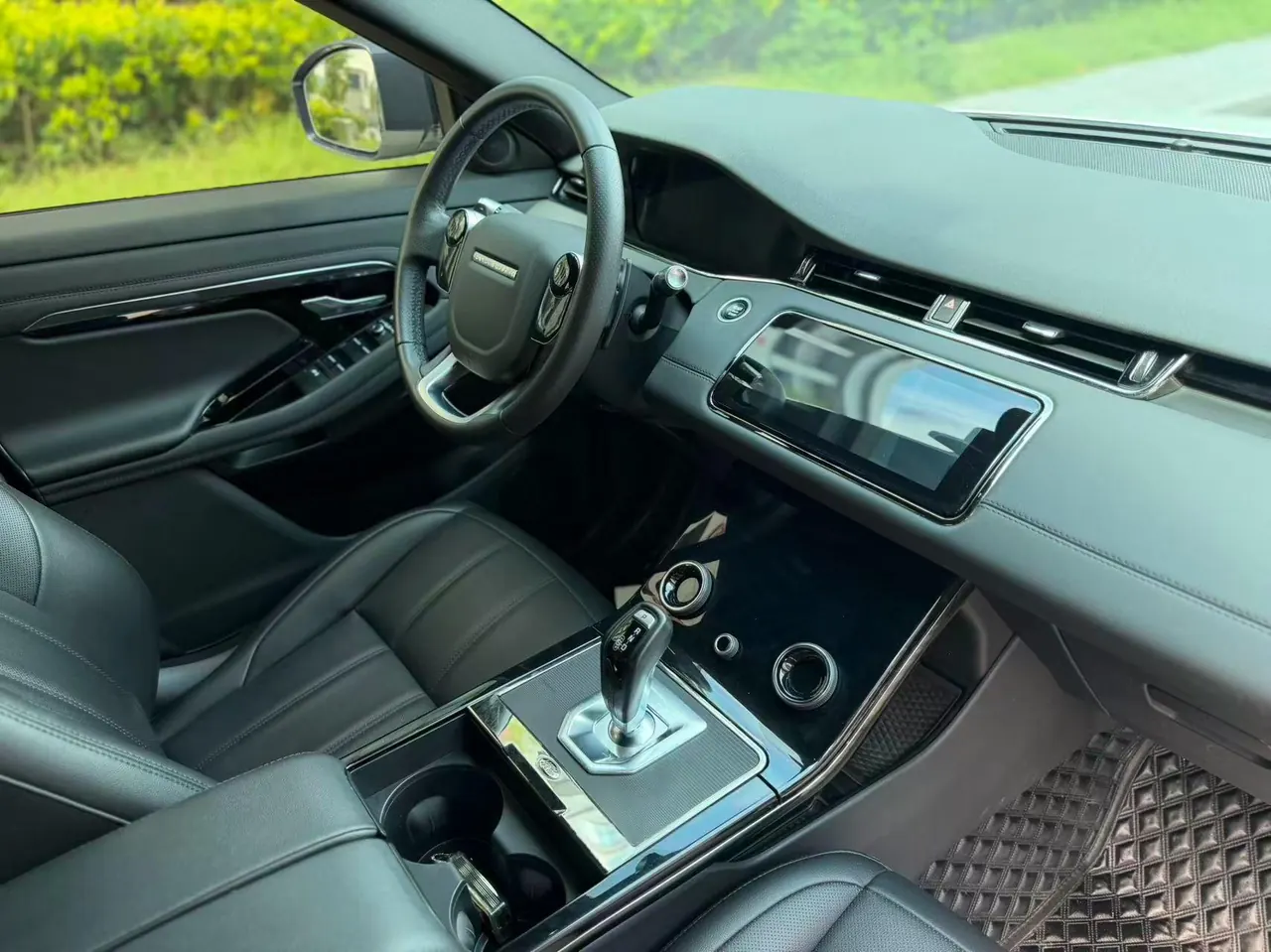 Land Rover 2021 evoque 48V 2.0T 249PS R-DYNAMIC S obsidian black sports technology edition automatic gear 5