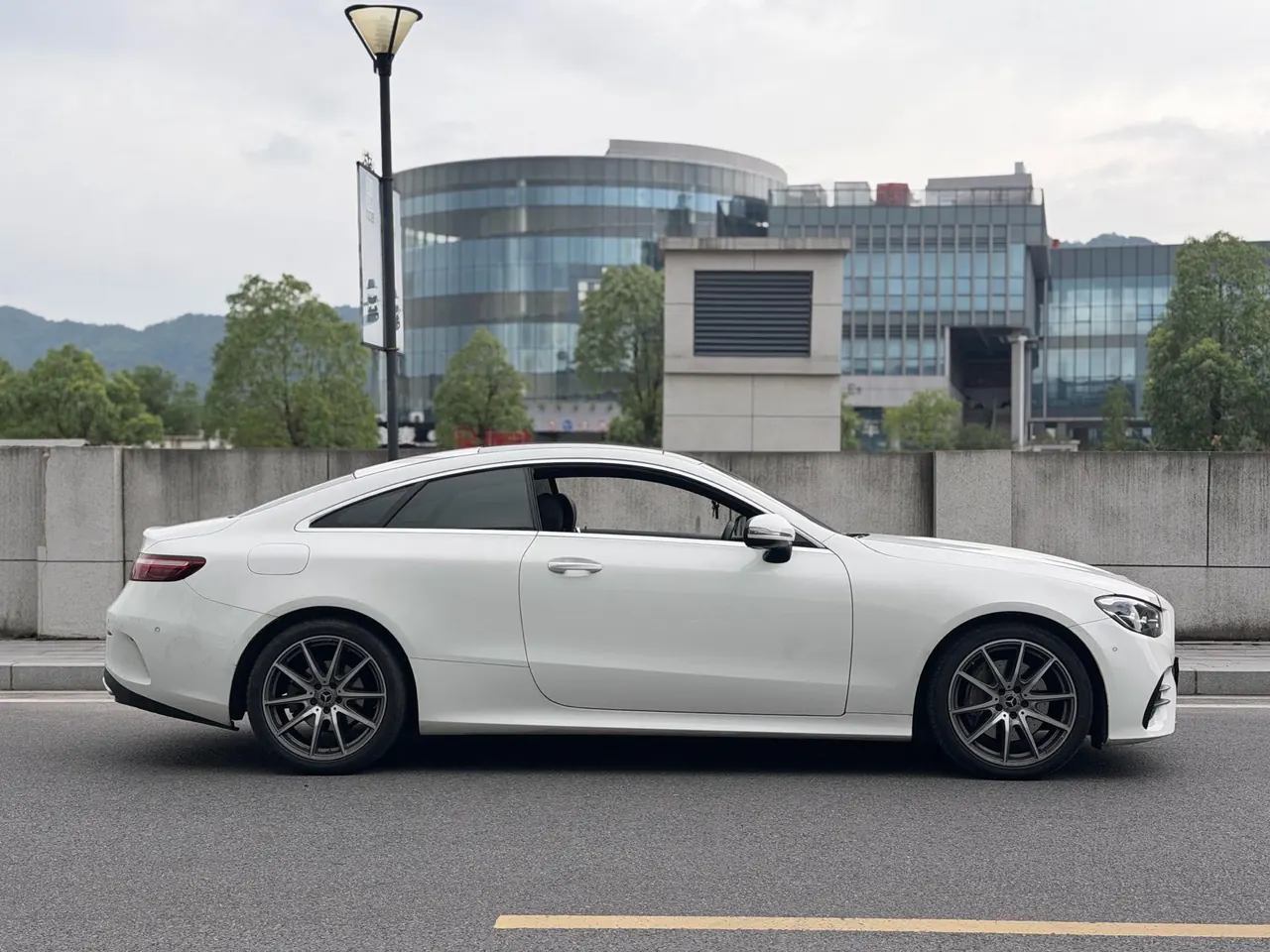 Mercedes Benz Class E (Imported) 2021 E 260 Coupe 2.0T (Modified) Automatic Gear 4