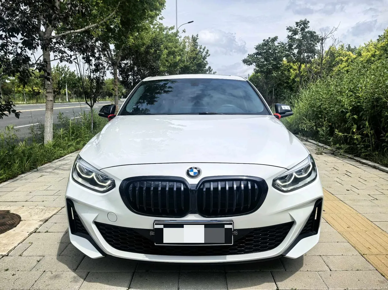 BMW 1 Series 2023 120i 1.5T M Sports Obsidian Night Edition Automatic Gear 2