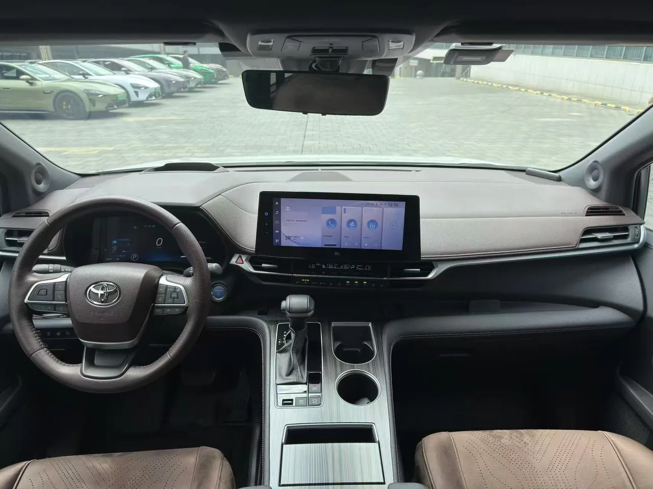 Toyota 2021 Sana 2.5 Stepless Platinum Edition Automatic Transmission 5