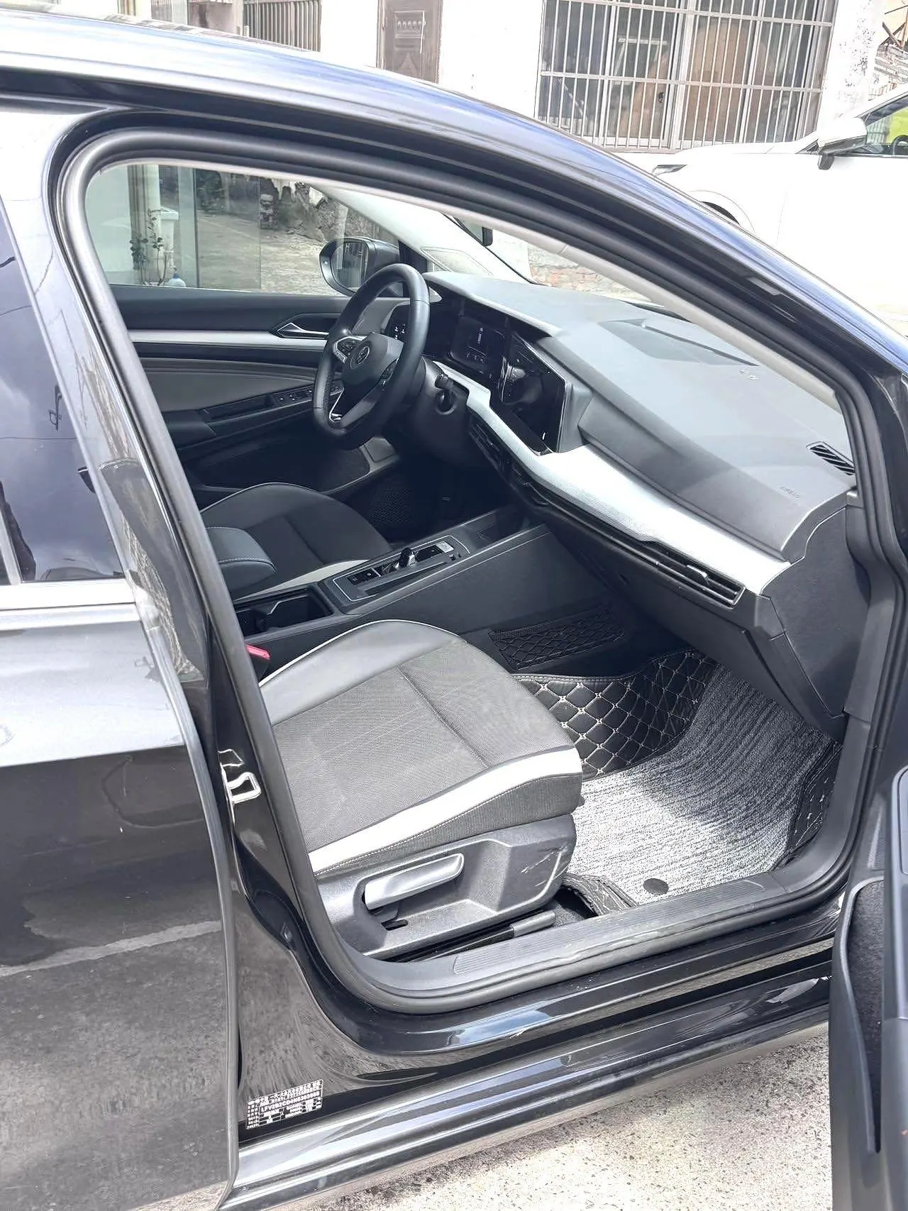 Volkswagen 2021 Golf 8 PRO 1.4TSI 280TSI Automatic 5
