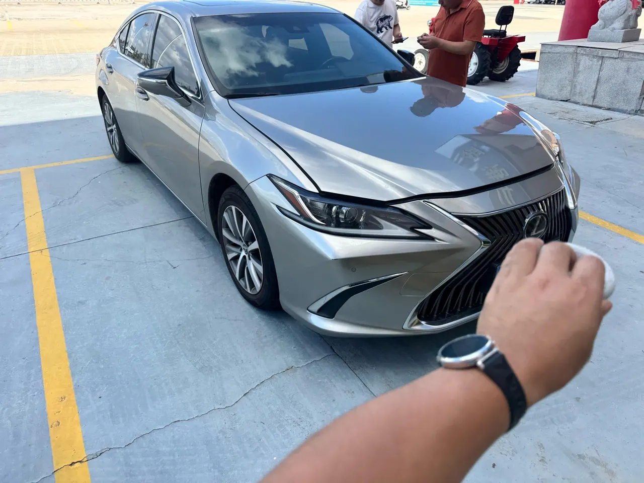 Lexus ES (Imported) 2020 ES200 2.0 Stepless Deluxe Edition Automatic Gear 3