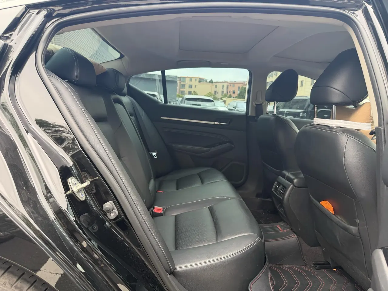 Nissan 2021 Teana 2.0 Stepless XL Comfort Edition Automatic Gear 4