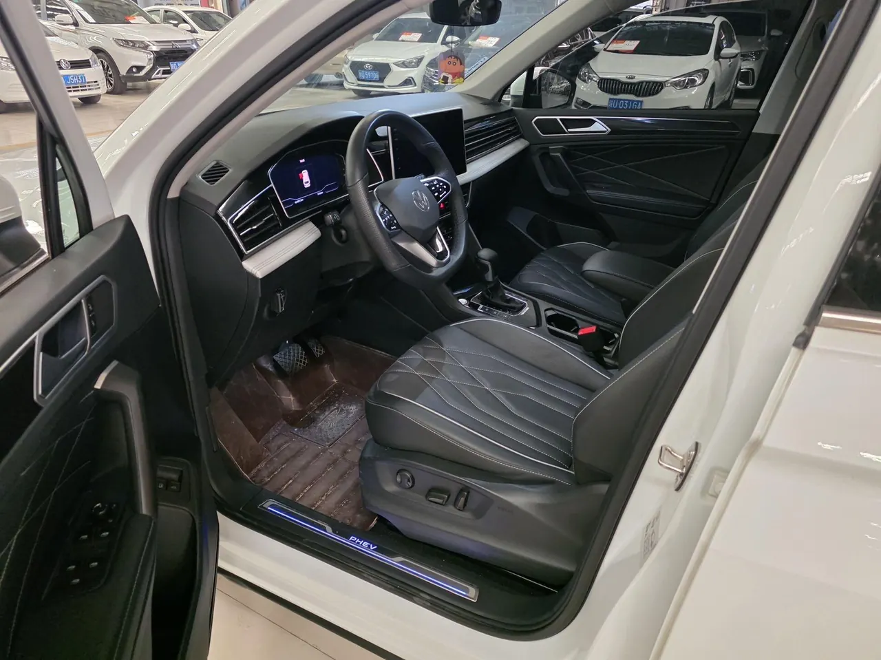 Volkswagen Tiguan L New Energy 2023 Tiguan L PHEV 1.4T 430 Premium Edition Automatic Gear 4