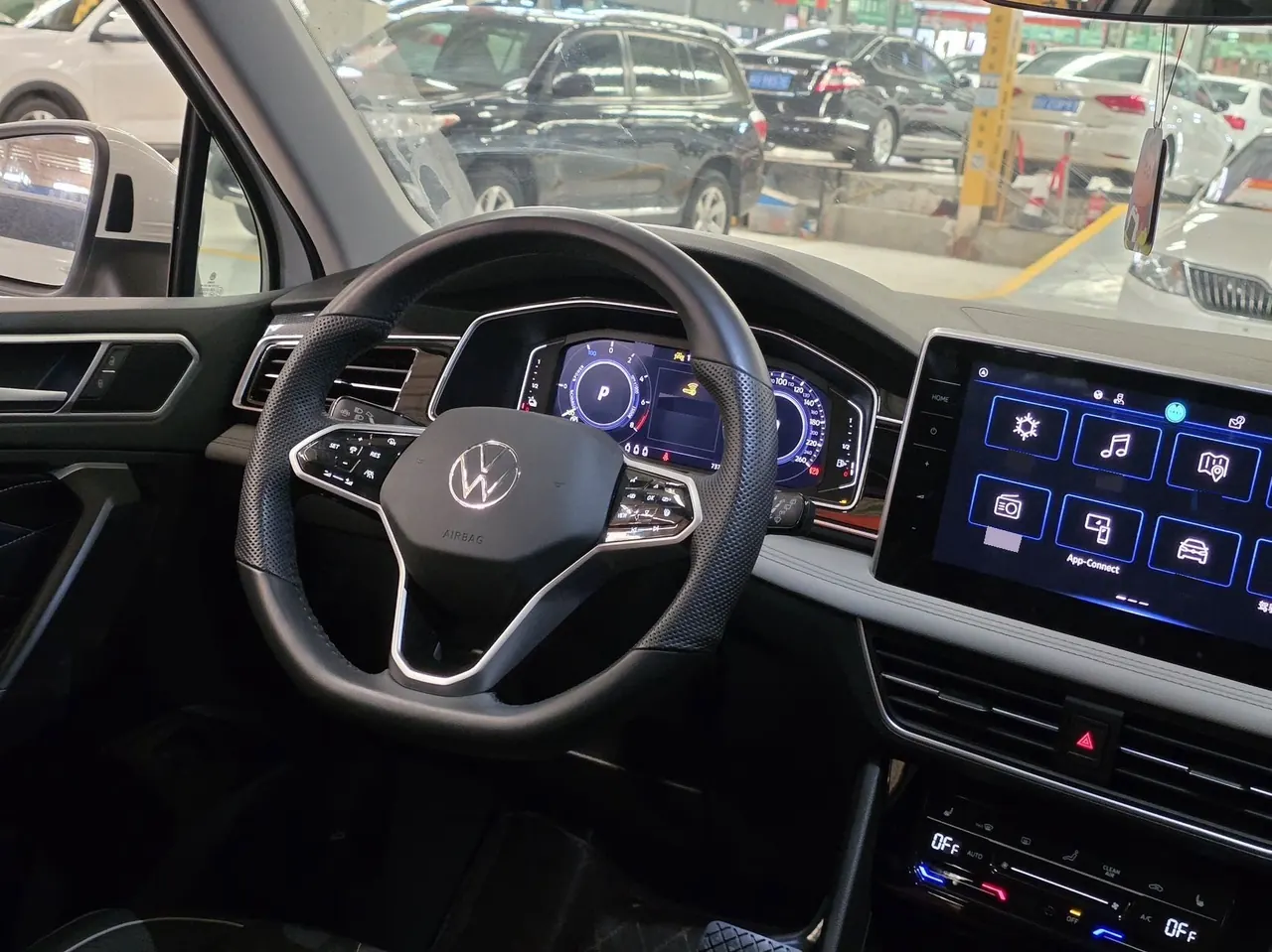 Volkswagen Tiguan L New Energy 2023 Tiguan L PHEV 1.4T 430 Premium Edition Automatic Gear 6