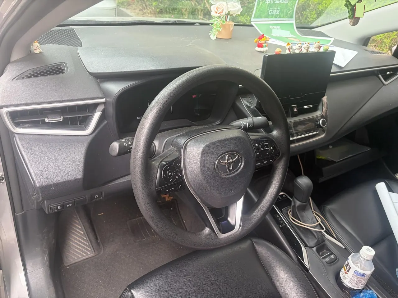 Toyota 2023 Corolla Double Engine 1.8 Stepless Intelligent Electric Hybrid Elite Automatic Gear 2
