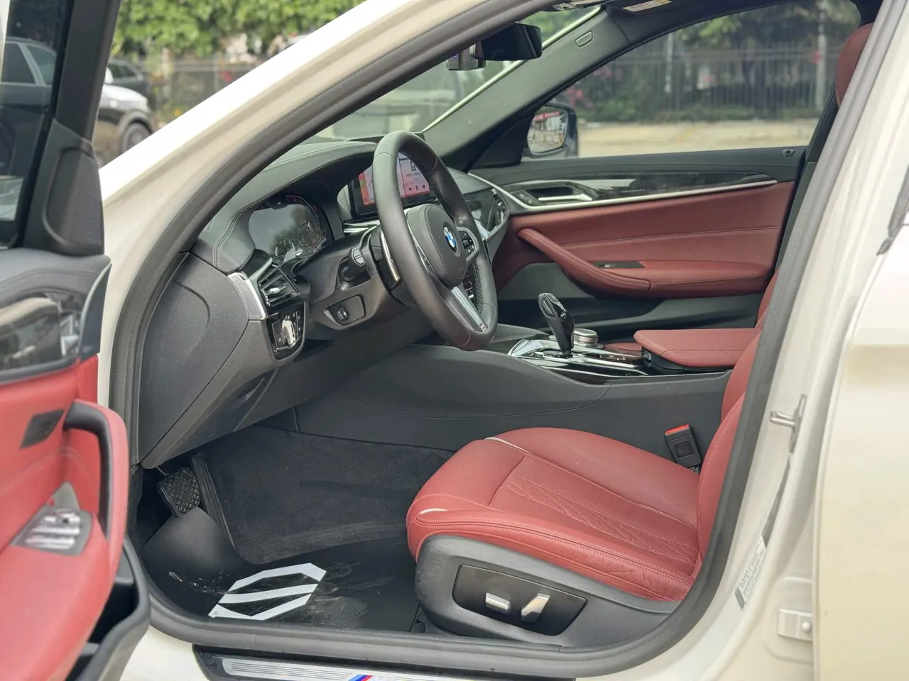 BMW 5 Series 2023 530Li 2.0T Leading M Sports Suit (Modified) Automatic Gear 4