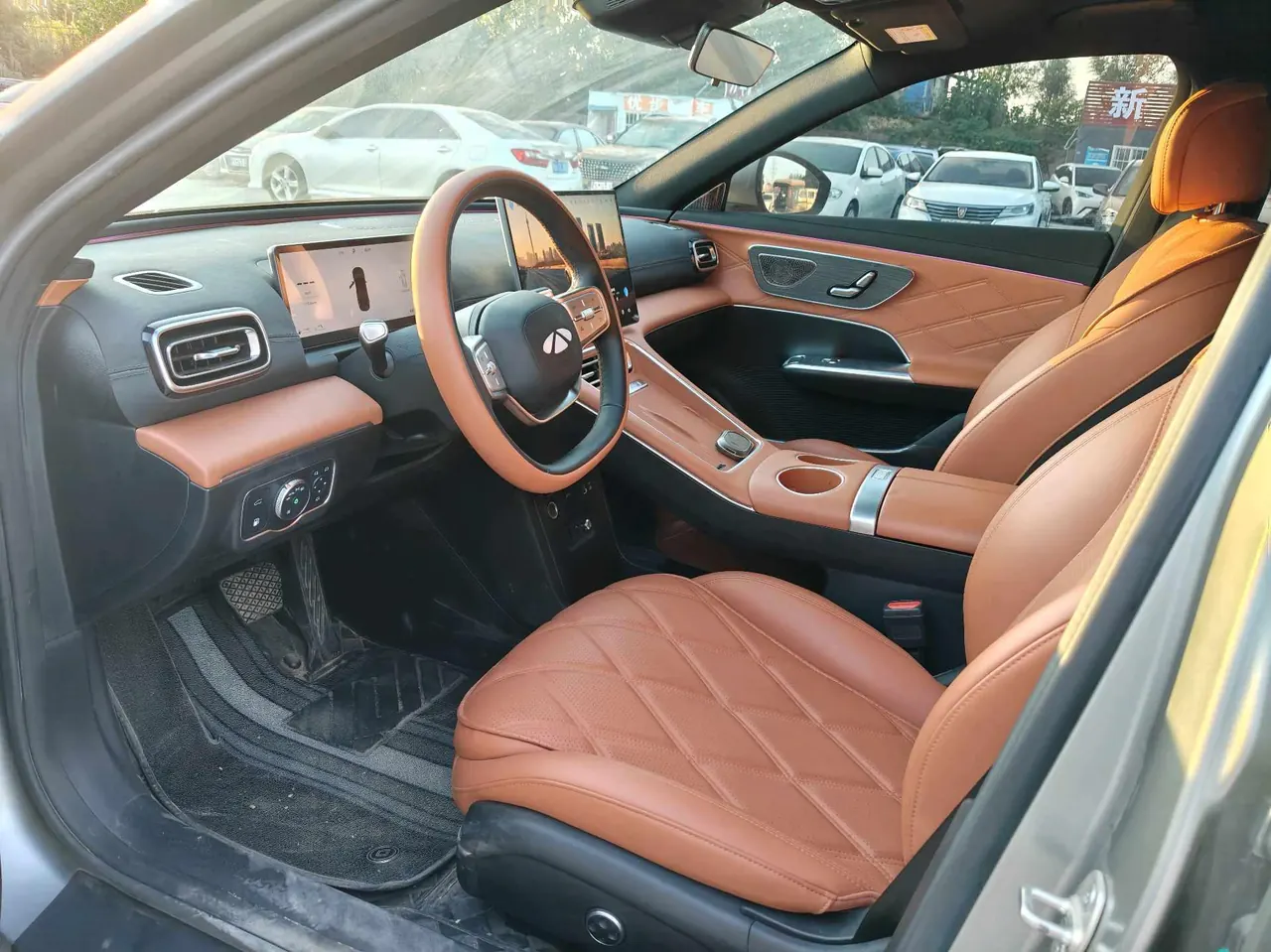 Chery 2025 Fengyun A9L 1.5T 260 Long Endurance Premium Edition Automatic Gear 4