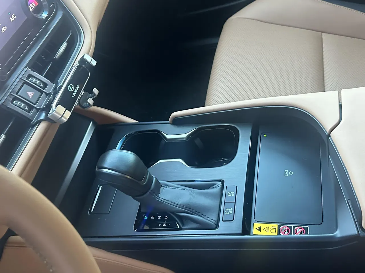 Lexus ES (Imported) 2025 ES200 2.0 Stepless Edition Automatic Gear 4