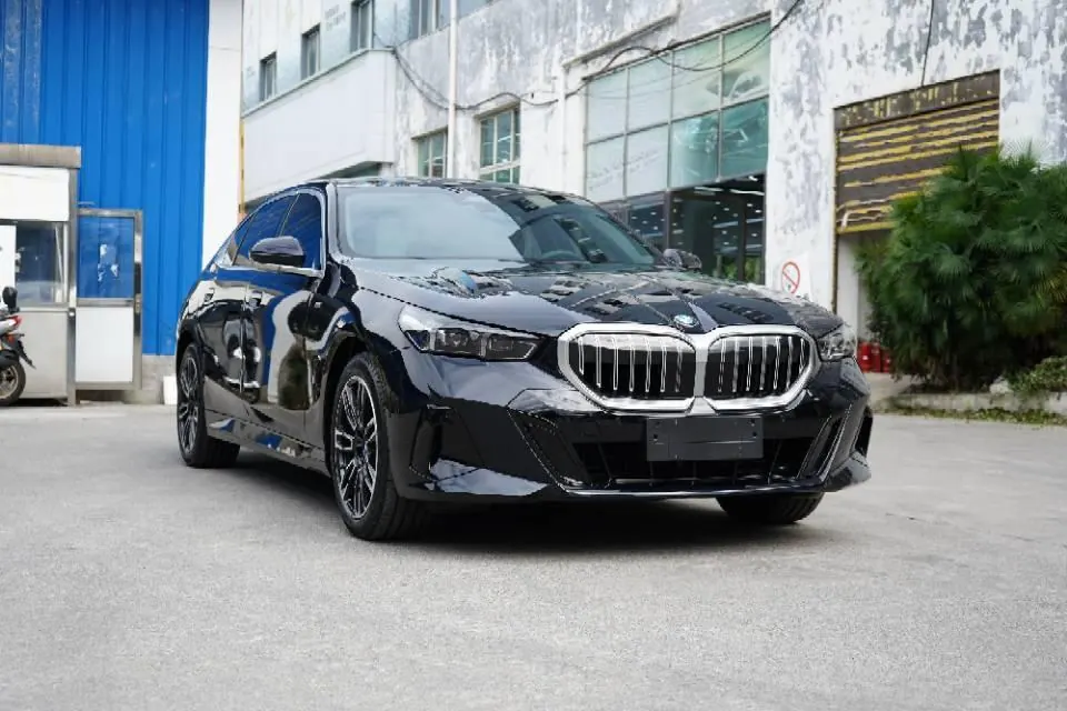 BMW 5 series 2025 525Li 48V 2.0T M sports suit automatic gear 3