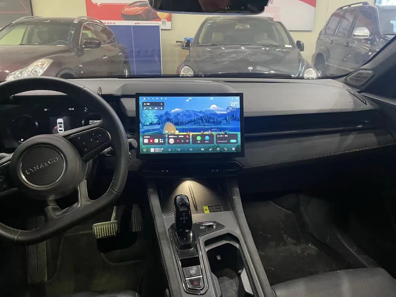 LYNK&amp;CO 2023 LYNK&amp;CO 03 1.5TD Jin Plus automatic gear 2