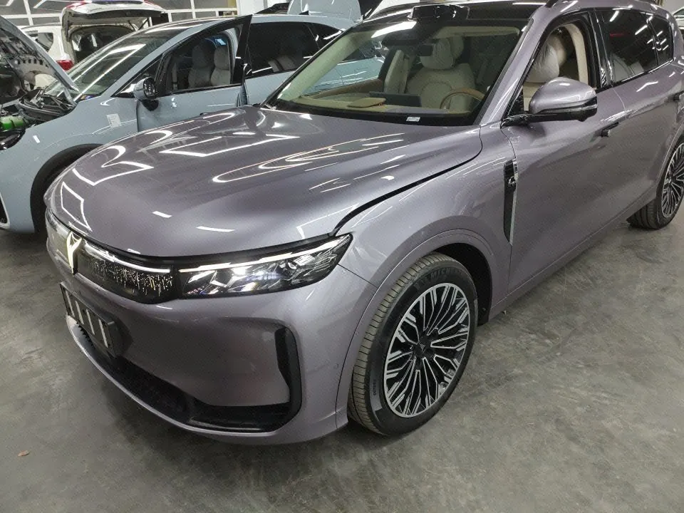 Voyah 2025 FREE four-wheel drive dry Kun version of automatic gear - View 1