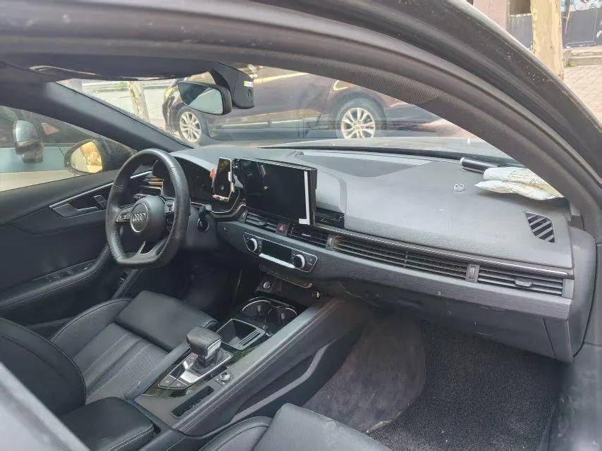 Audi 2024 A4L 2.0TFSI 40TFSI Deluxe Dynamic Automatic 4