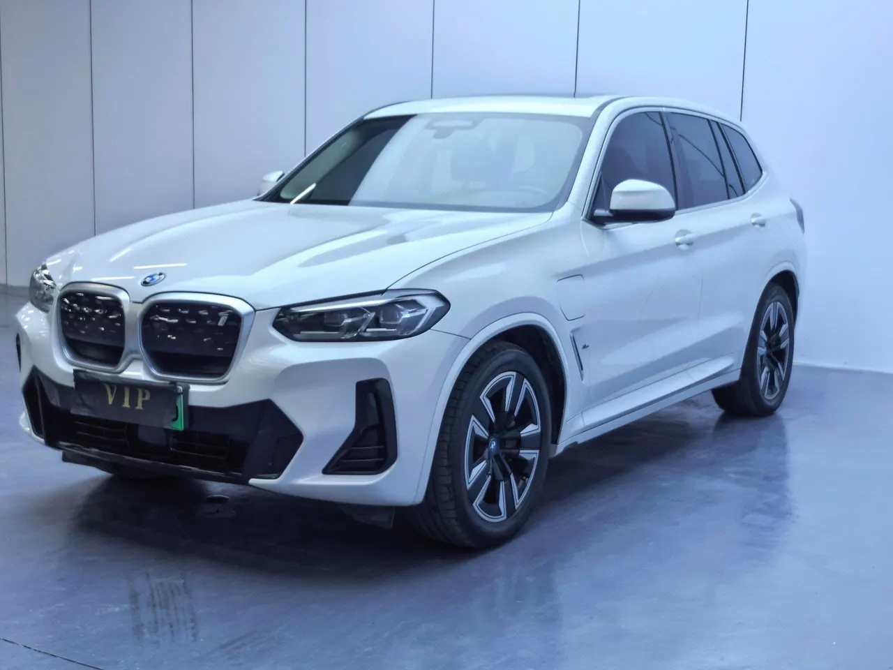 BMW 2024 iX3 leading automatic - View 1