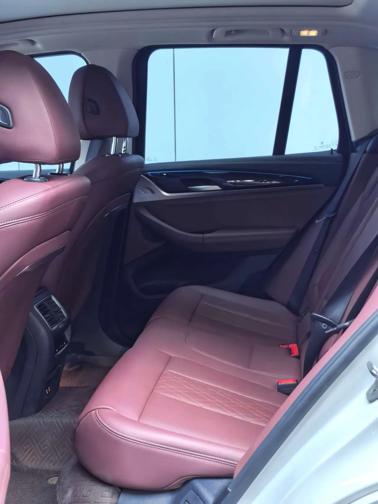 BMW 2024 iX3 leading automatic 5